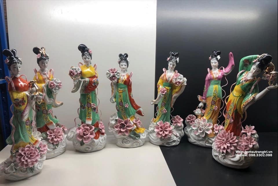 TƯỢNG SỨ THỦ CÔNG 7 CÔ TIÊN MEN MÀU